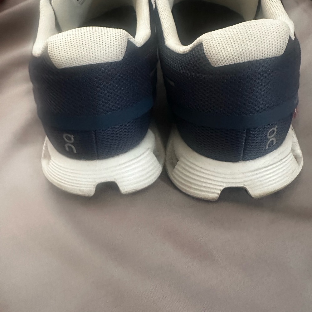 On Cloud Running White and Navy Sneakers - Picture 3 of 5